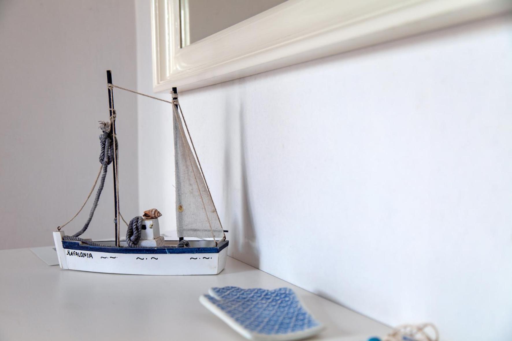 Villa Moby Dick Митикас Екстериор снимка